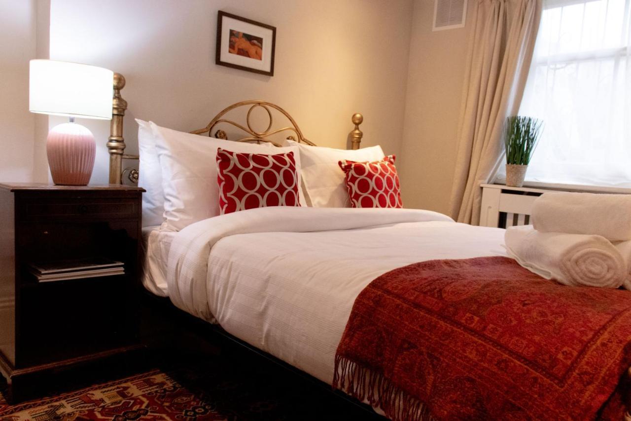 Trendy Two Bed With Private Garden *