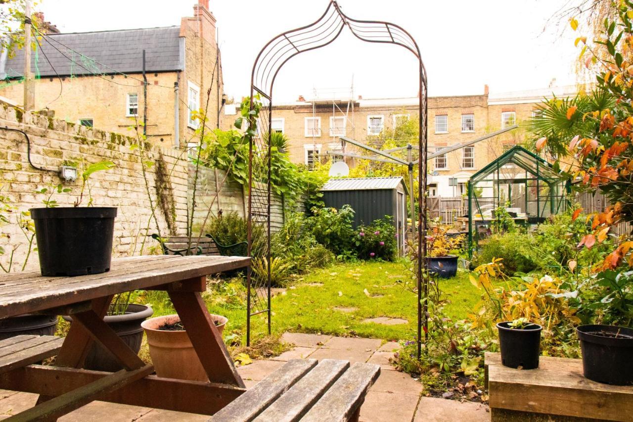 Trendy Two Bed With Private Garden Appartamento *